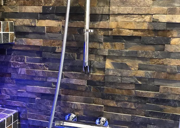 B-happy アパート